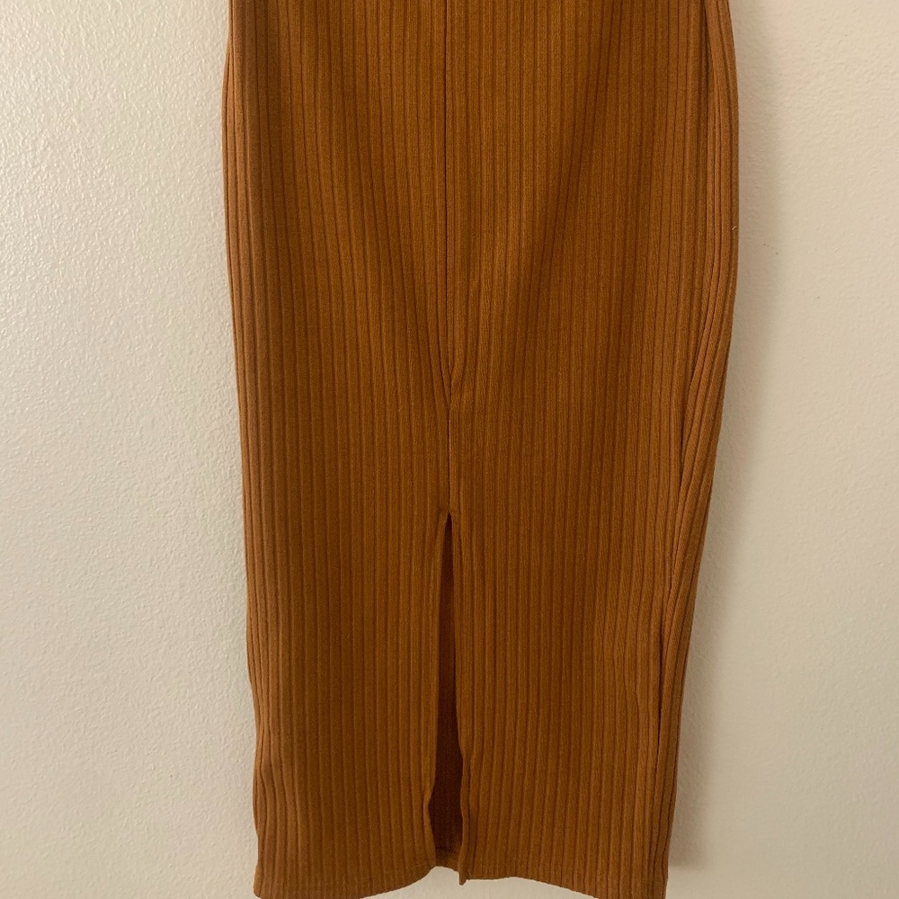 Brown knit midi skirt